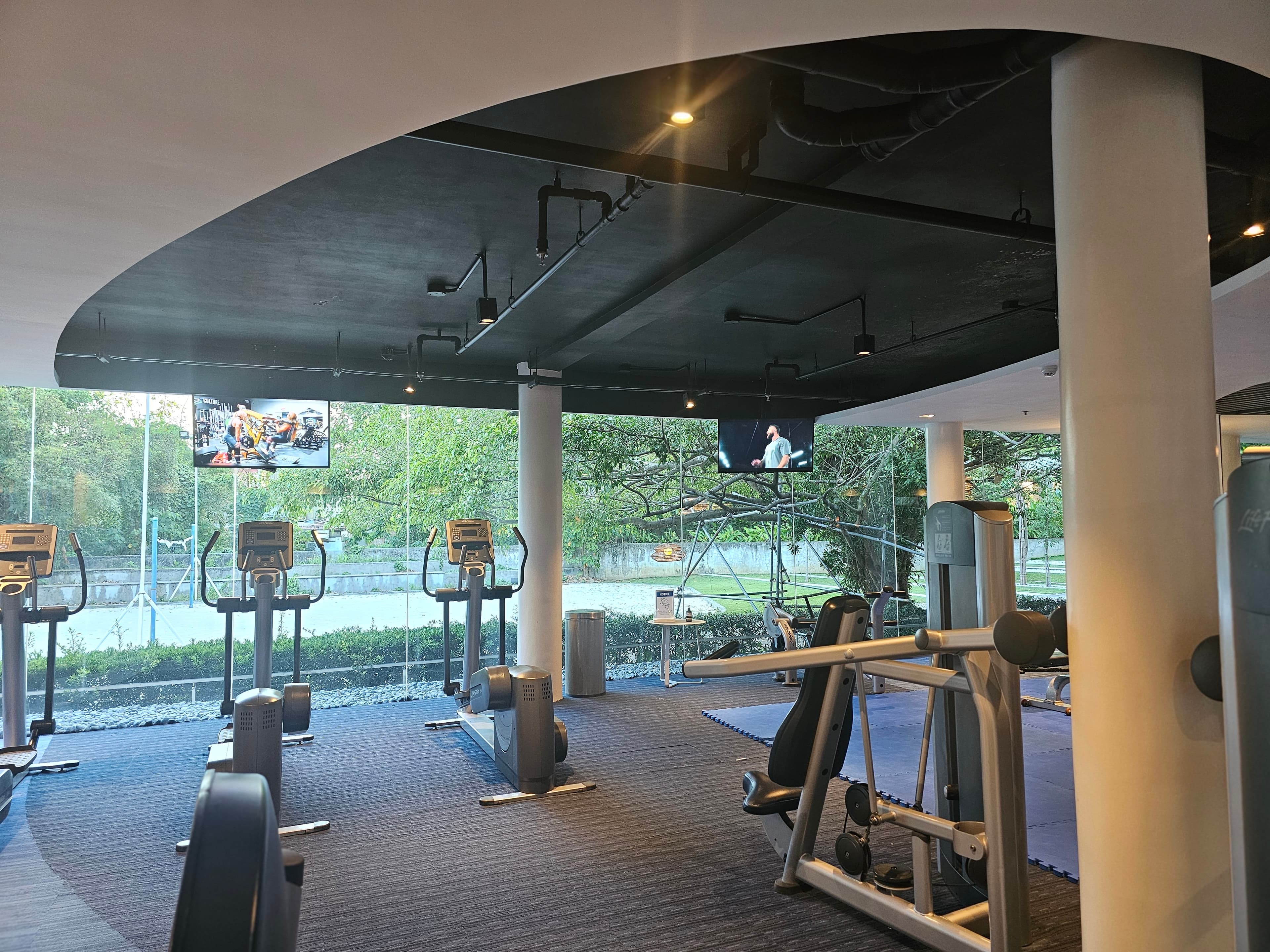 Fully equipped fitness gym
